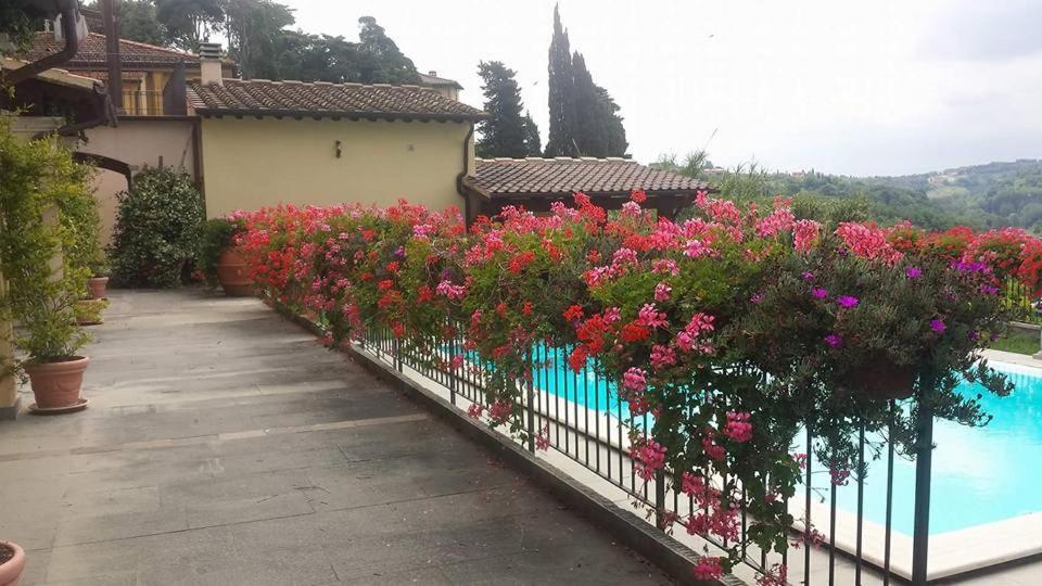 Residence Il Vigneto Lari Exteriér fotografie
