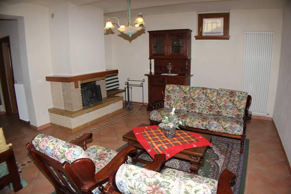Residence Il Vigneto Lari Exteriér fotografie